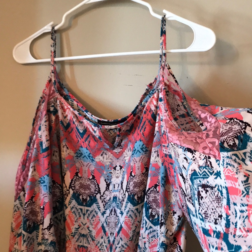 Floral blouse.